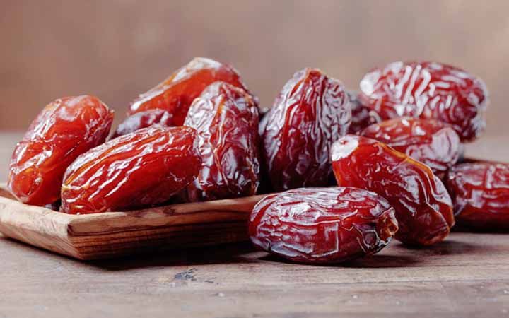 পুষ্টিগুণে সমৃদ্ধ খেজুর খাওয়ার উপকারিতা